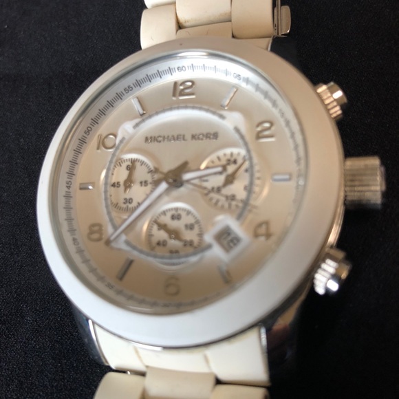Michael Kors Watch - Picture 2 of 5